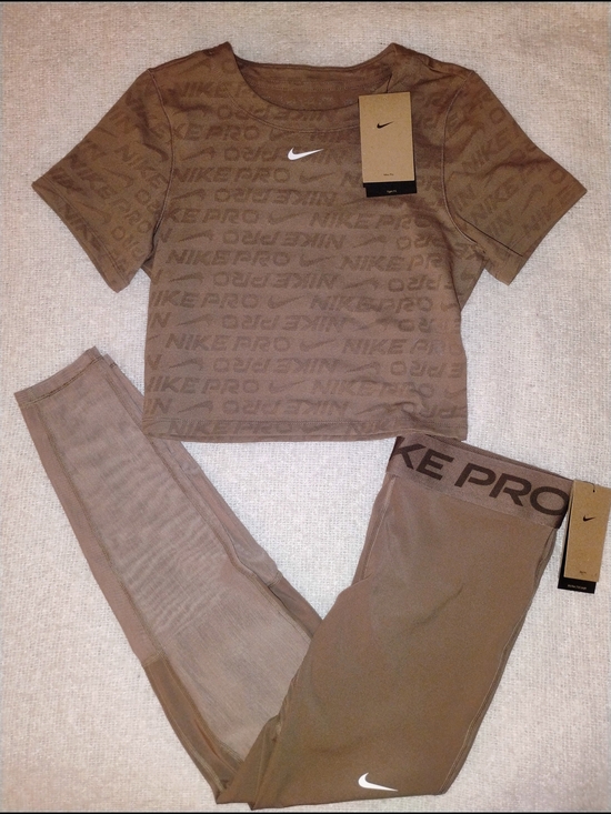 Nike Pants - Nike Women’s Leggings & Crop Top Set in Brown